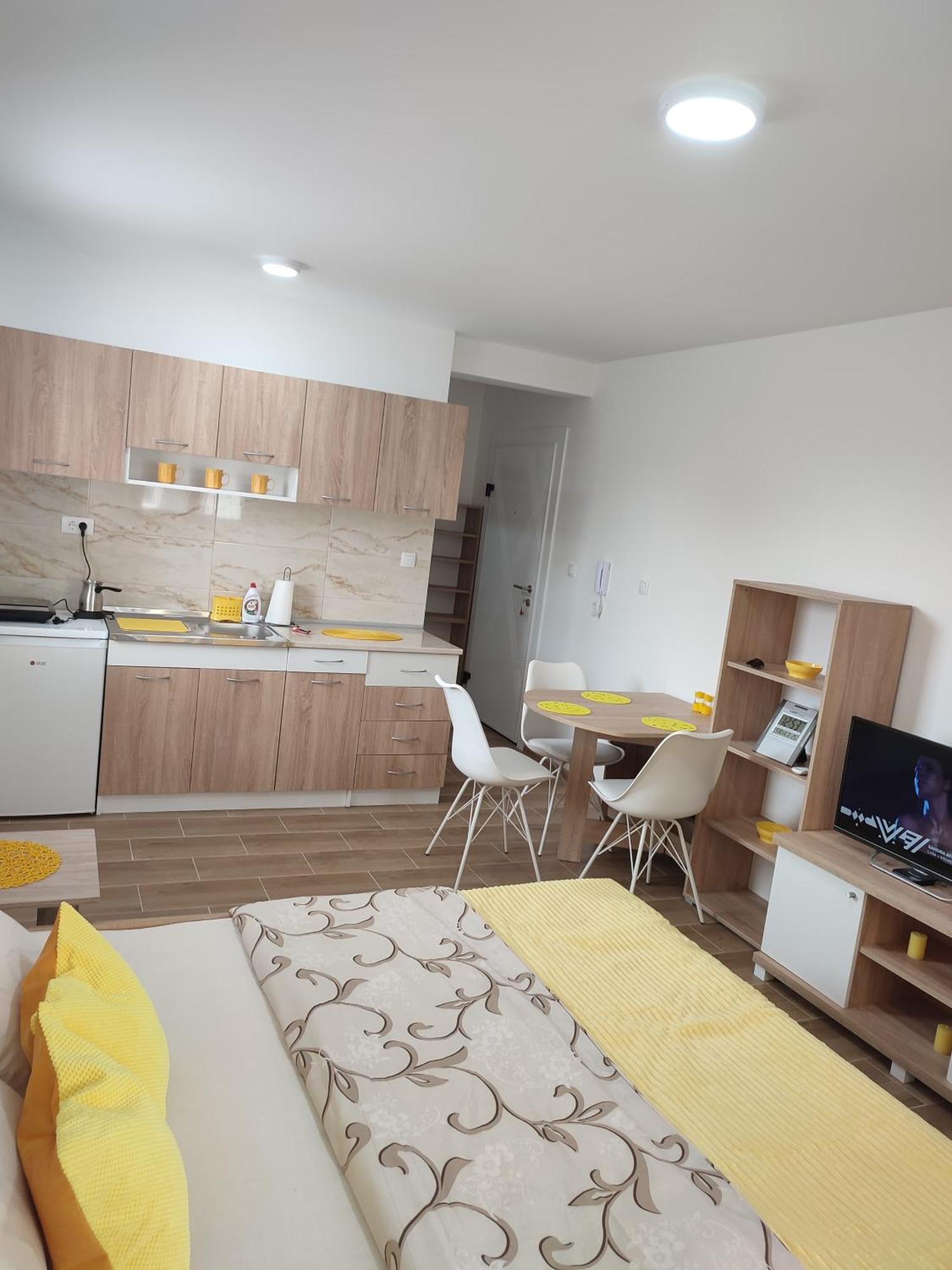 Hn Lux & Spa Veliko Gradiste Ngoại thất bức ảnh