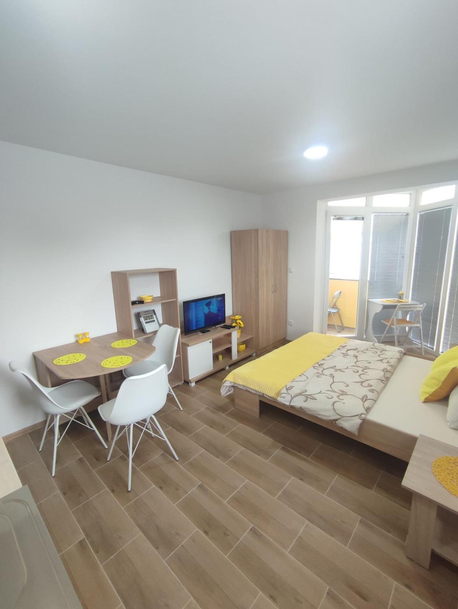Hn Lux & Spa Veliko Gradiste Ngoại thất bức ảnh